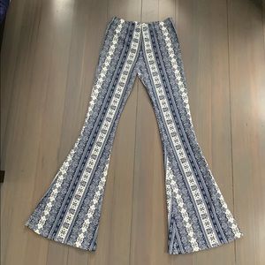 Boohoo flare leg patterned pants